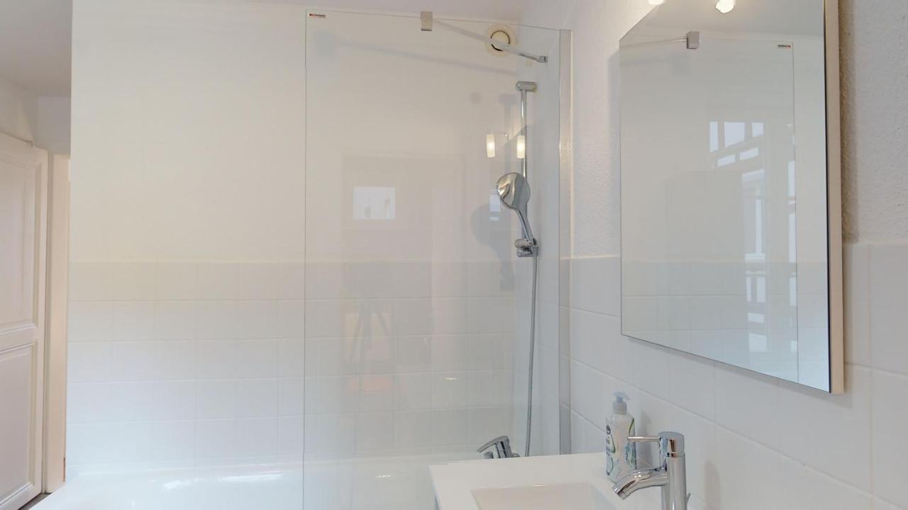 Au Bord De L'eau Apartment Straßburg